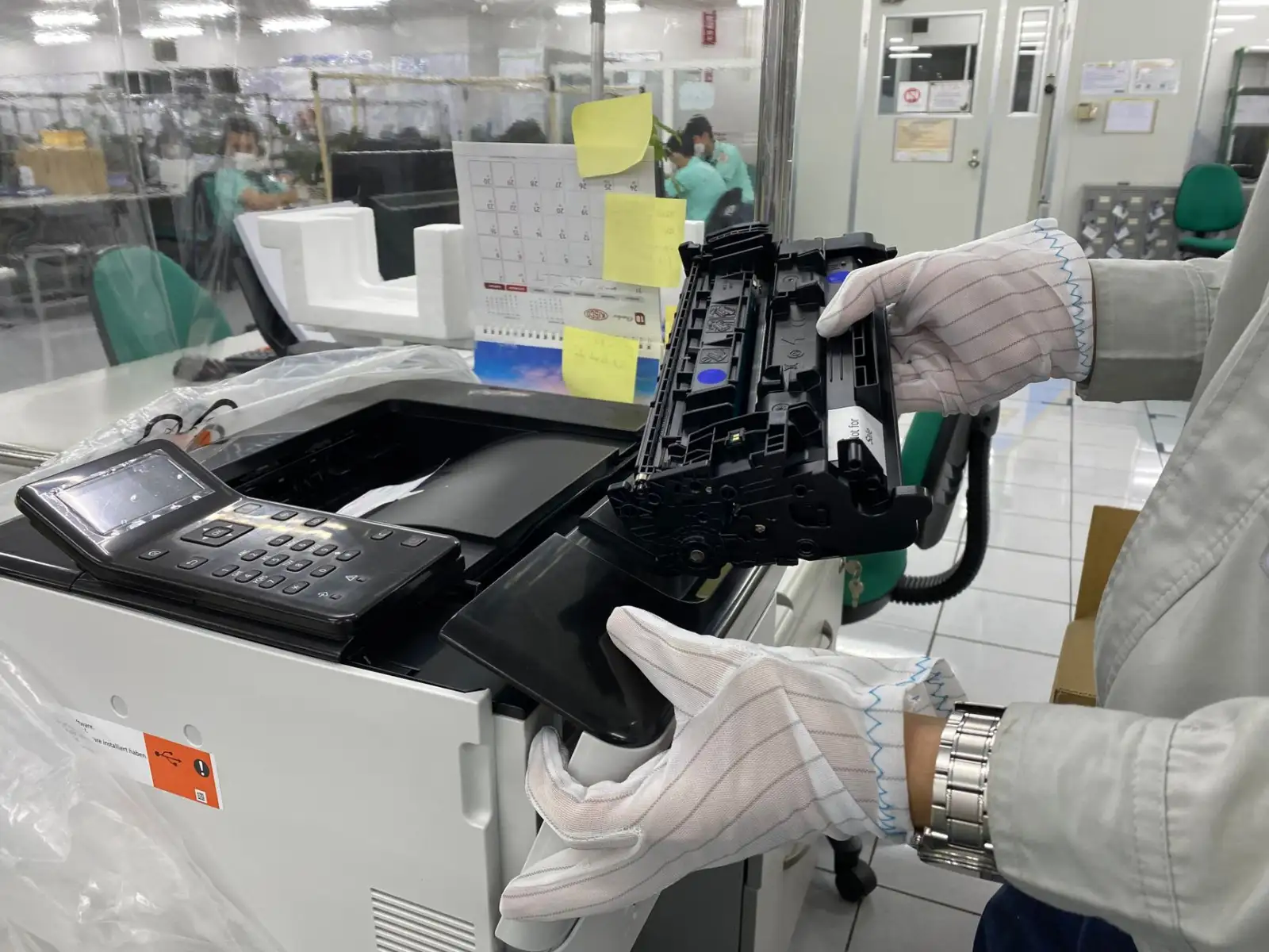 铝合金门窗推拉窗与平开窗性能对比及适用场景分析