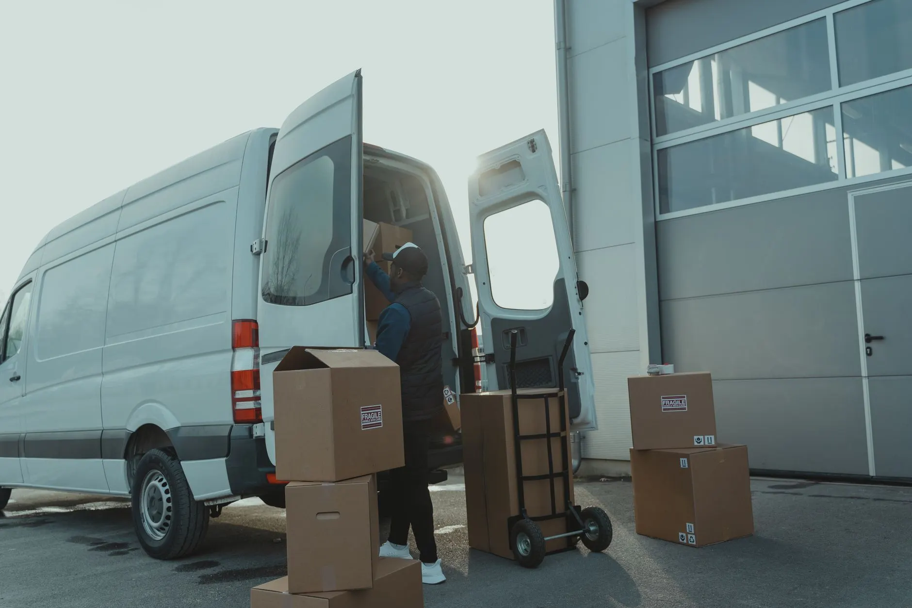断桥铝门窗型材厚度怎么选?工程采购必看的选材指南