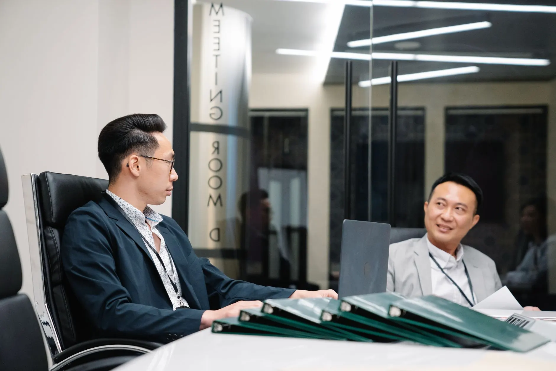 断桥铝门窗隔热性能提升方案与工程应用分析